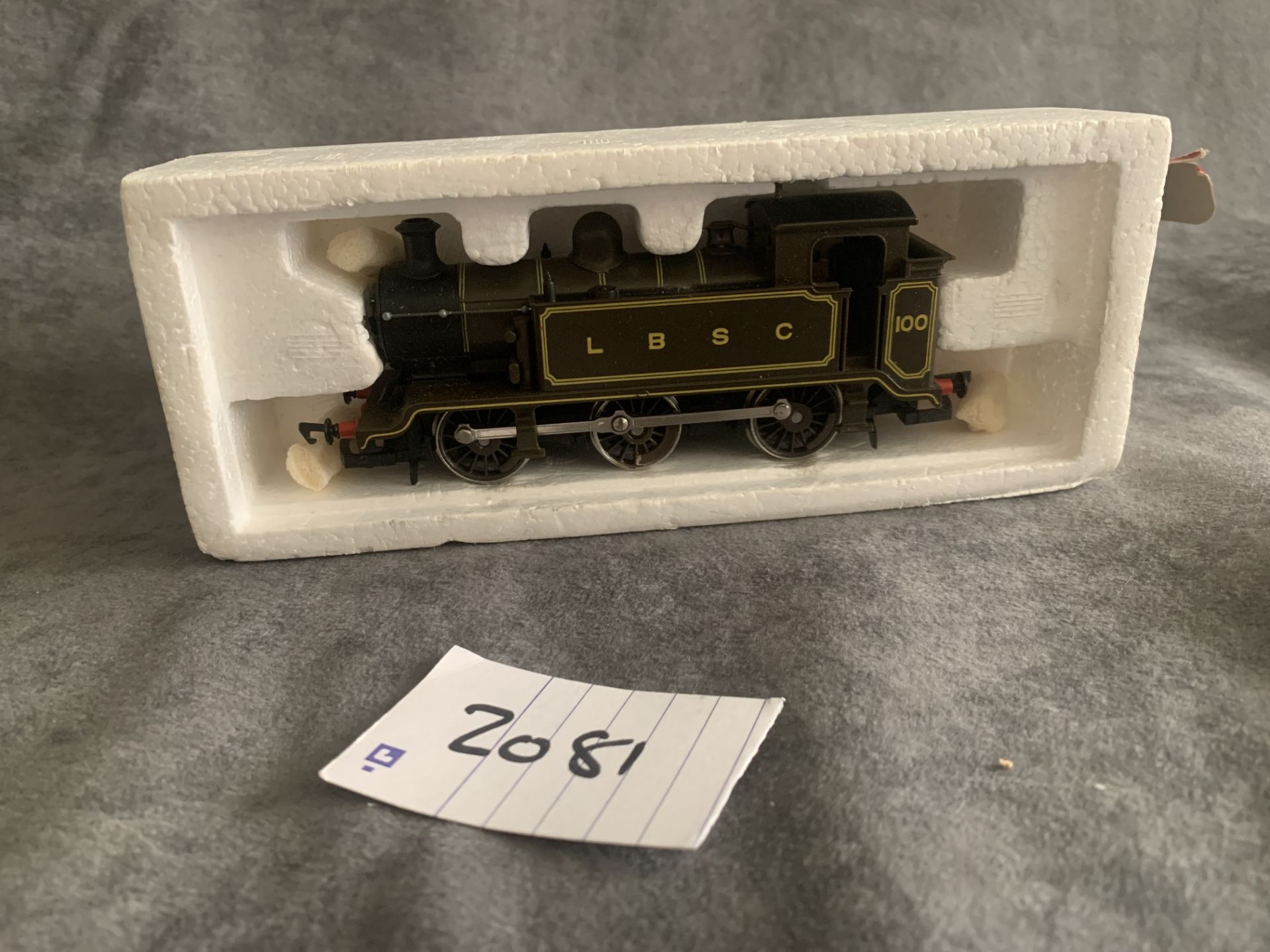 Hornby R353-100 Class E2 0-6-0T 100 In LBSC Lined Brown OO Gauge (1:76 Scale) - Bild 3 aus 3