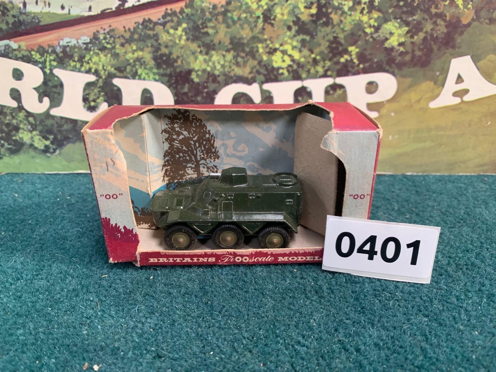 Britains Lilliput Vehicle Series LV/615 Saracen Armoured Personnel Carrier Series No 884412&Nbsp; - Image 2 of 8