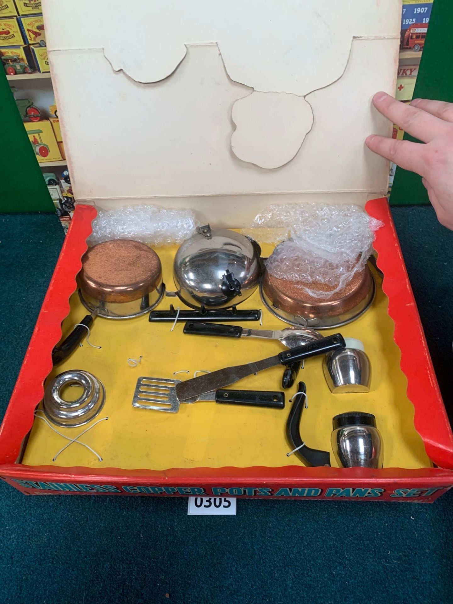 4 X Vintage Toys Crafting Sets And Kitchen Pots And Pans It And Walk Weeding Set A Craft Master - Image 5 of 10