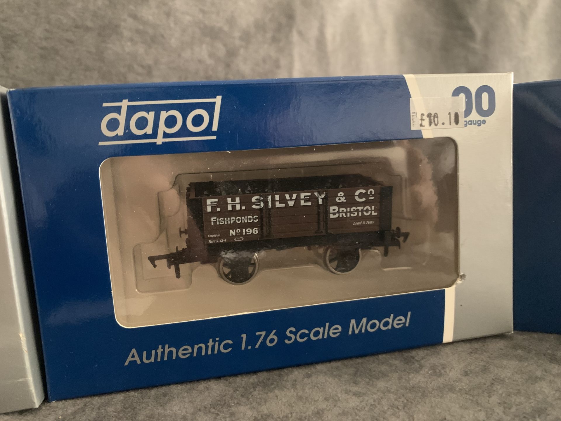 4 x Dapol Units Comprising DapolÂ 4F-032-005Â RectangularÂ TankÂ WMÂ ButlerÂ & Co 2 X DapolÂ 4F- - Bild 4 aus 6