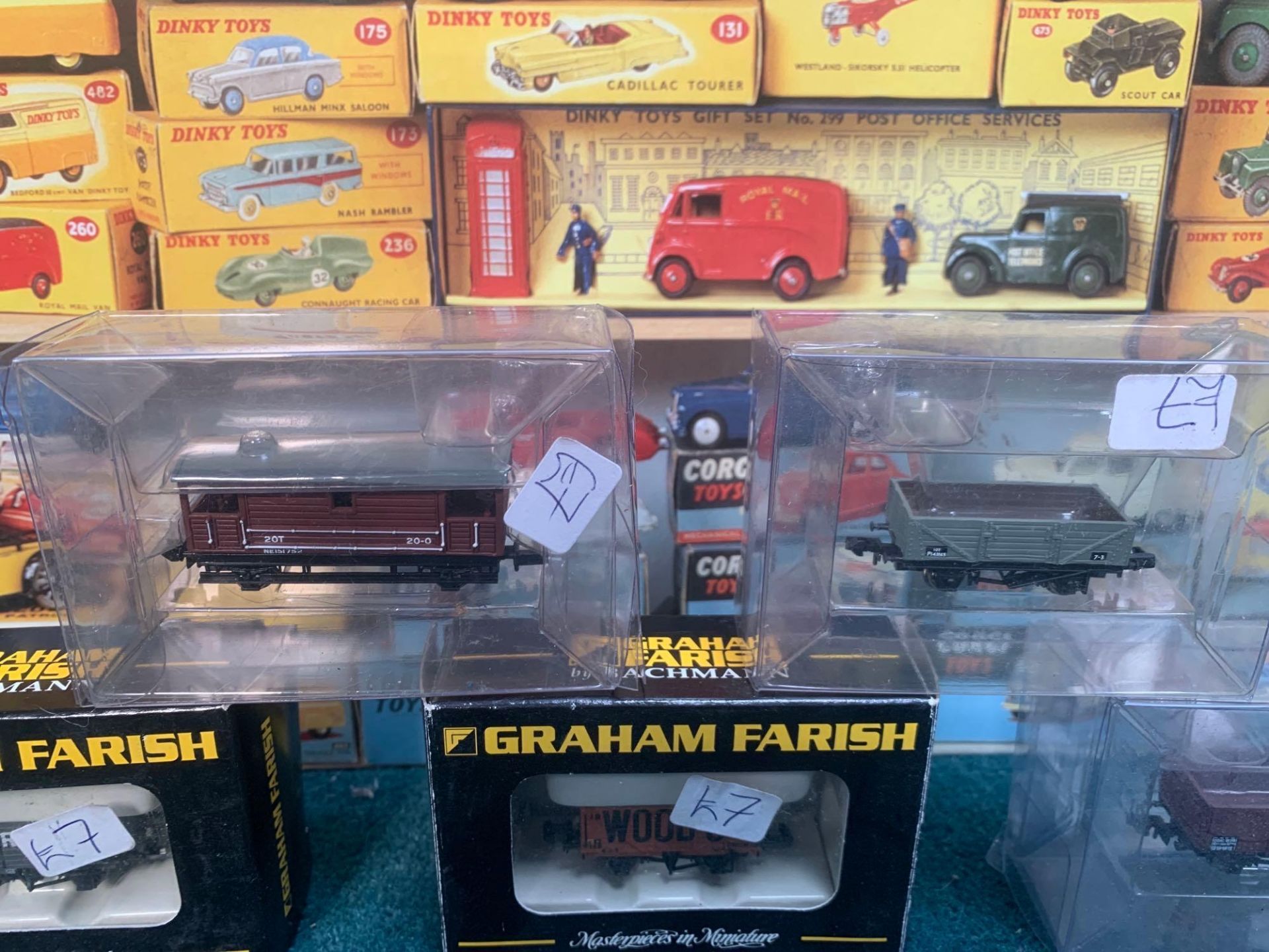 9 X Miniature Railway Models Includes Graham Farrish Models And PECO Models Carriageways Trains - Image 11 of 12