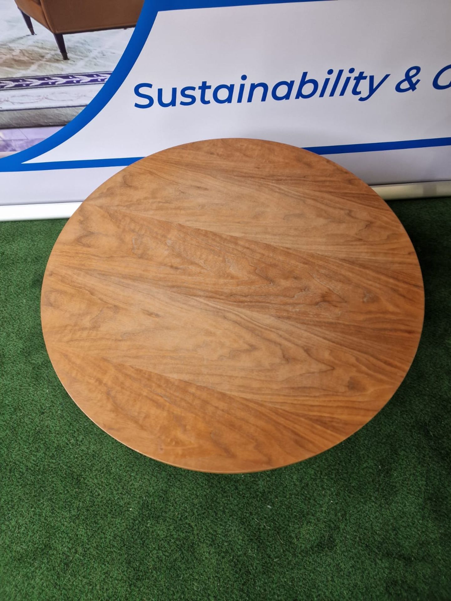 Wooden Coffee table in a light wood on 3 legs 75cm x 38 cm (SR599) - Image 3 of 3