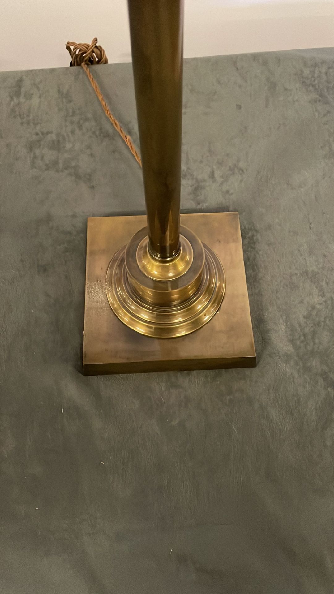 A polished Brass two lamp desk lamp 60cm without shades - Bild 2 aus 3