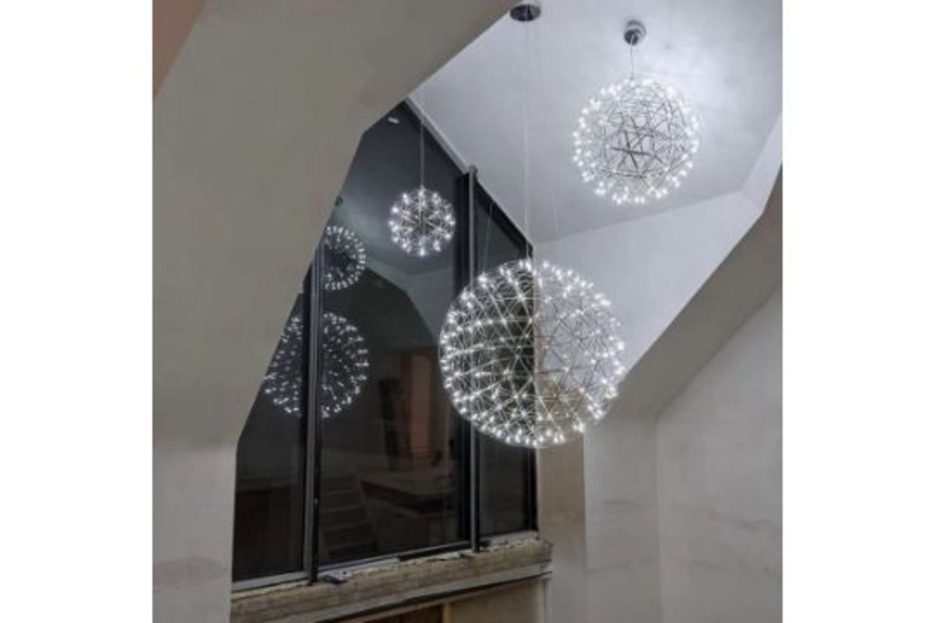 Starburst Large Hanging Pendant 90cm Diameter x 162 Lights With Its Chrome Bodied Spherical Globe - Bild 3 aus 3