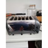 Dualit D6BMHA Toaster 43cmw x 21cmd x 22cmh