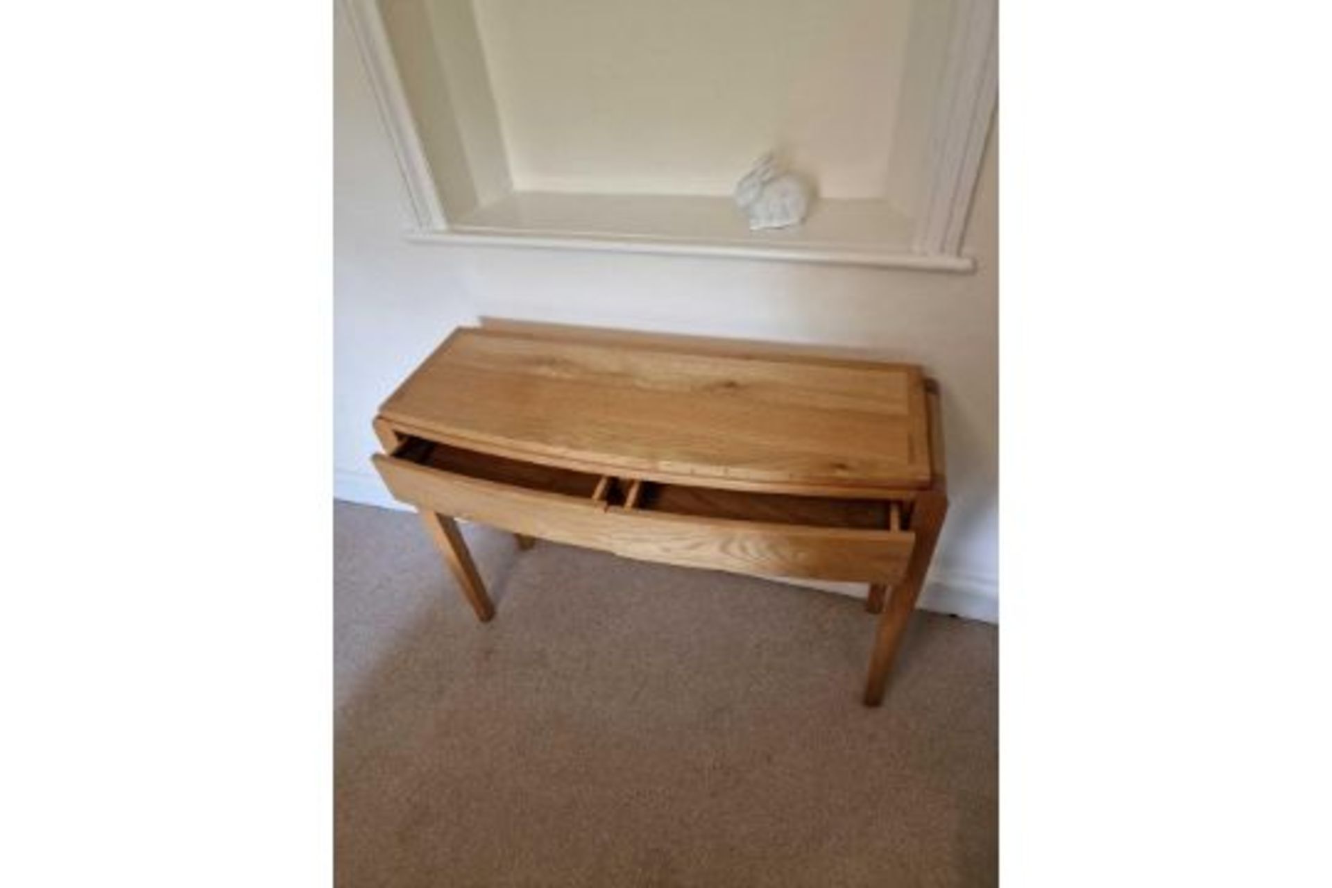 A Mellow Mahogany Two Drawer Console Table The Shaped Top Mounted On Square Legs 110 x 35 x 80cm - Bild 2 aus 2