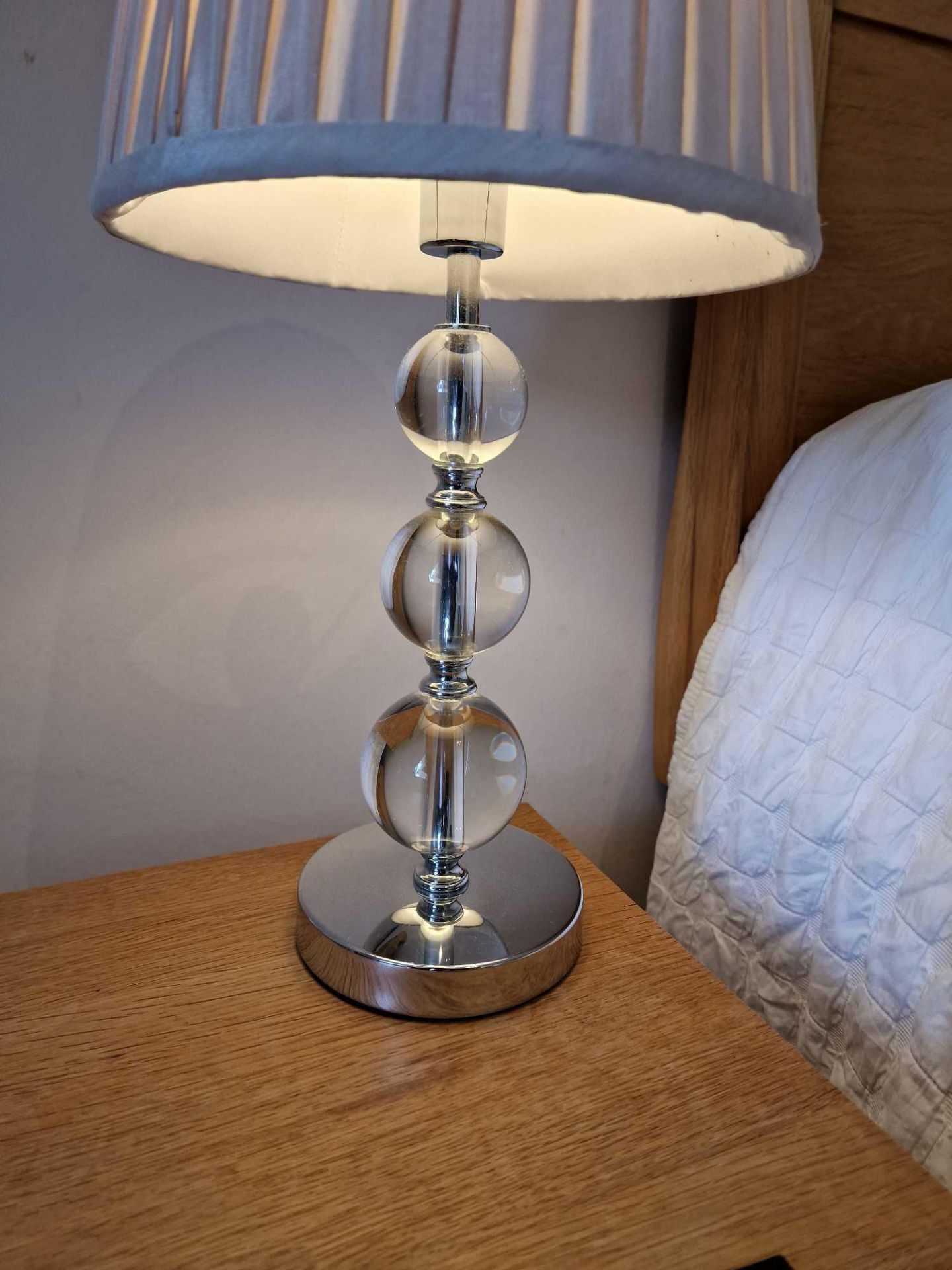 A Pair Of Classic Stacked Orb Table Lamps With Linen Shade A Table Lamp Of Elegance And Grace, - Bild 2 aus 2
