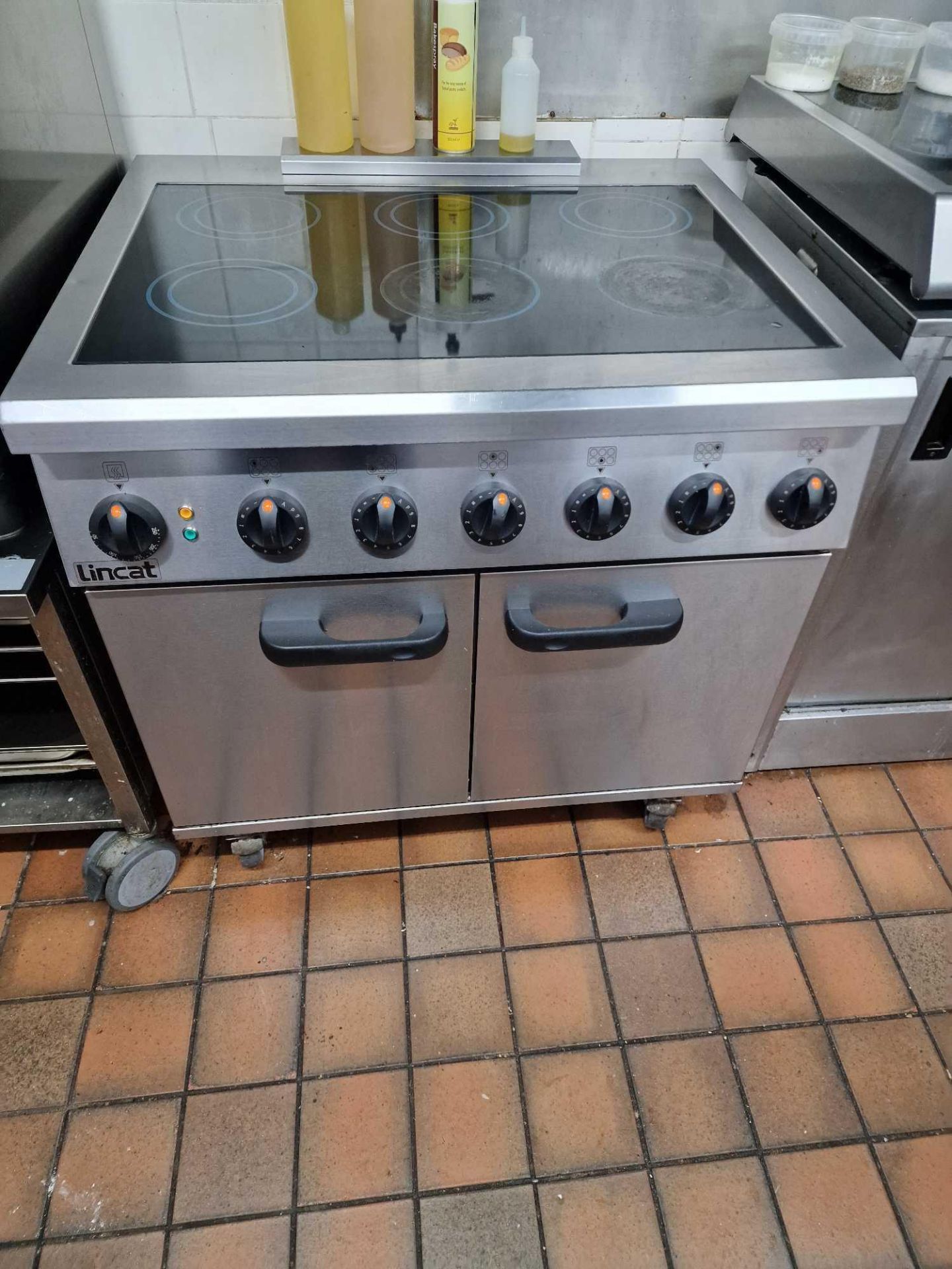 Lincat Phoenix PHER01 6 Zone Induction Oven Range - Three Phase 6 x 1.85kw Induction Zones (Can Be