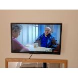 Philips 32HFL3008D/12 Professional LED TV 32 Inch Complete With Wall Bracket And Remote Control