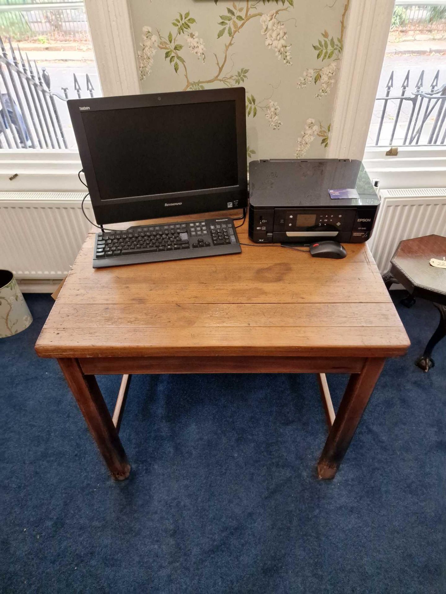 A Victorian Oak Table With Side Long Drawer 91 X 75 X 75cm - Bild 4 aus 4