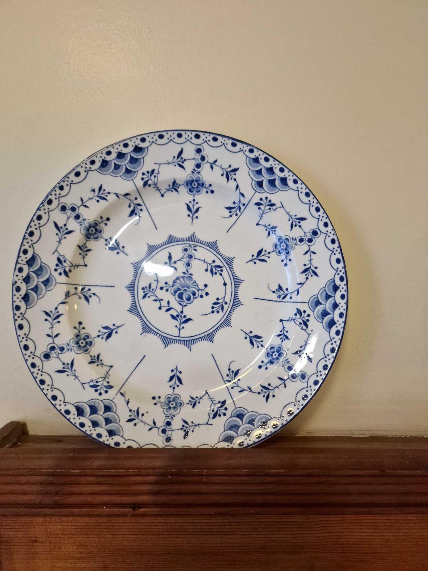 5 X Decorative Wall Plates Blue And White By Saxon And Snowdon Flood - Image 2 of 6