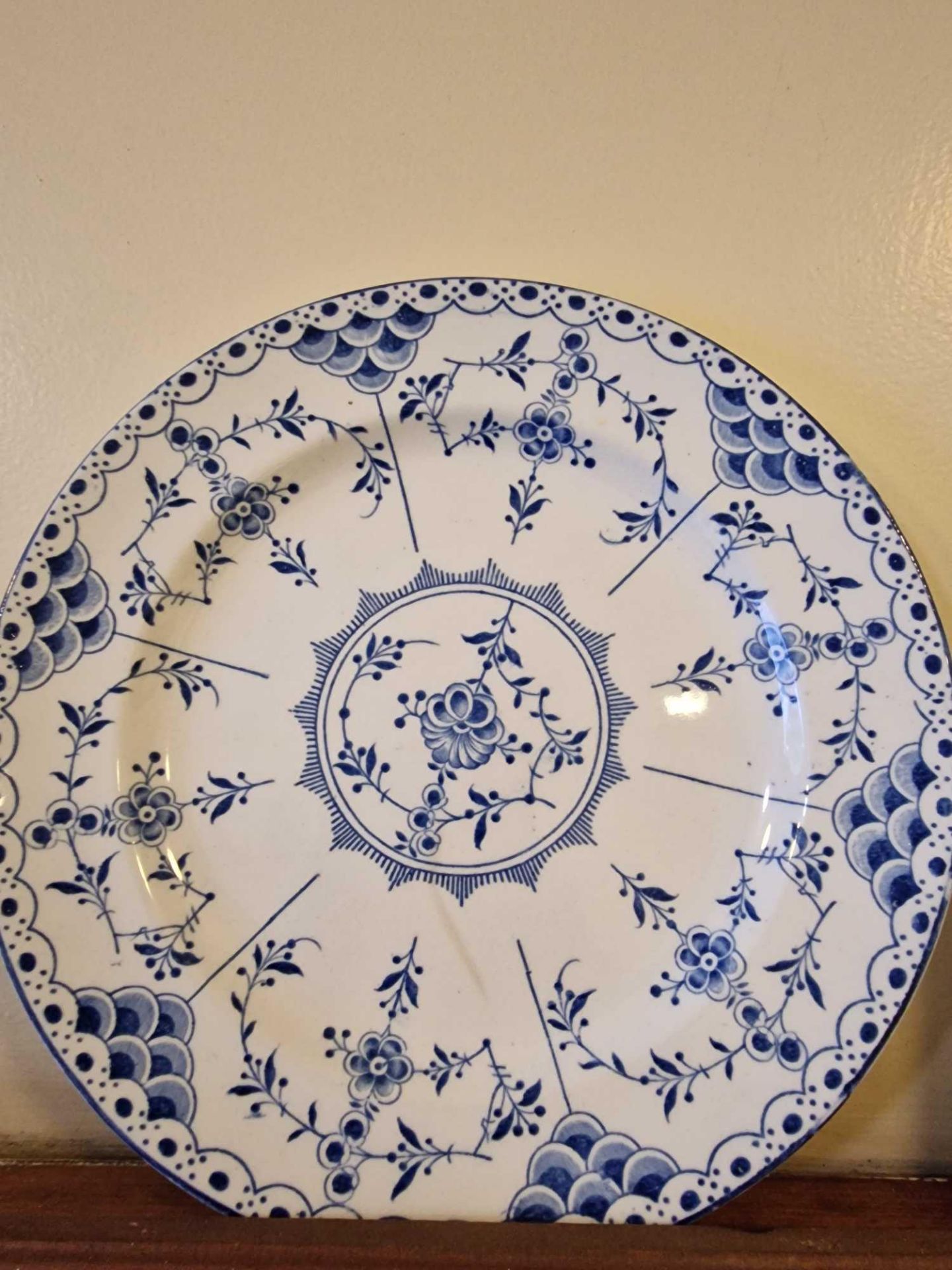 5 X Decorative Wall Plates Blue And White By Saxon And Snowdon Flood - Image 6 of 6