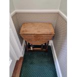 Oak Gate Leg Table Boasting A Marvellous Top With Two Drop Leaves, Bobbin And Reel Turned Column And