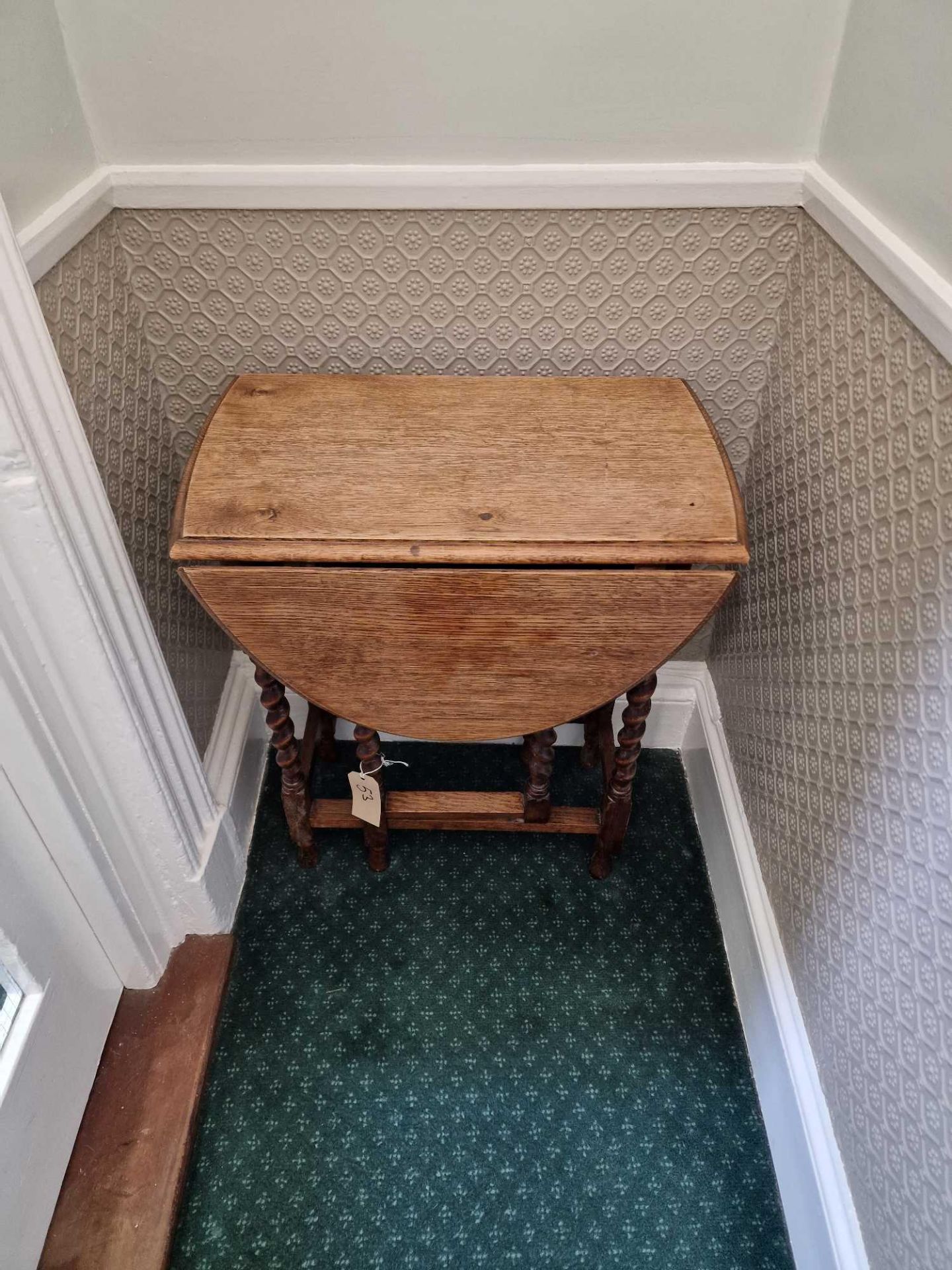 Oak Gate Leg Table Boasting A Marvellous Top With Two Drop Leaves, Bobbin And Reel Turned Column And