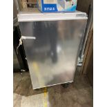 Neff K1514X7GB Series 1 Frost Free Integrated Fridge A+ FreshSafe: Stores your fruit and