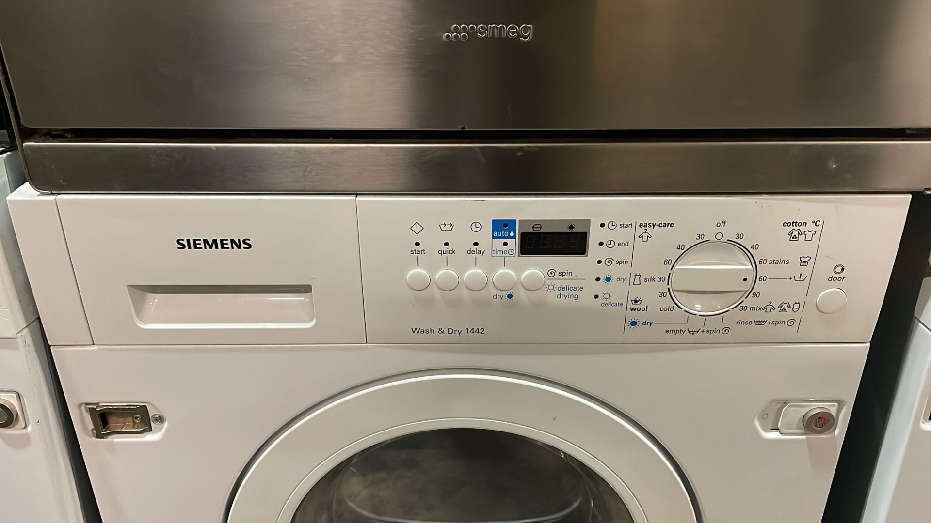 Siemens WDI1442. Integrated Washer Dryer Loading Type: Front-Load, Appliance Placement: Built-In, - Bild 2 aus 3