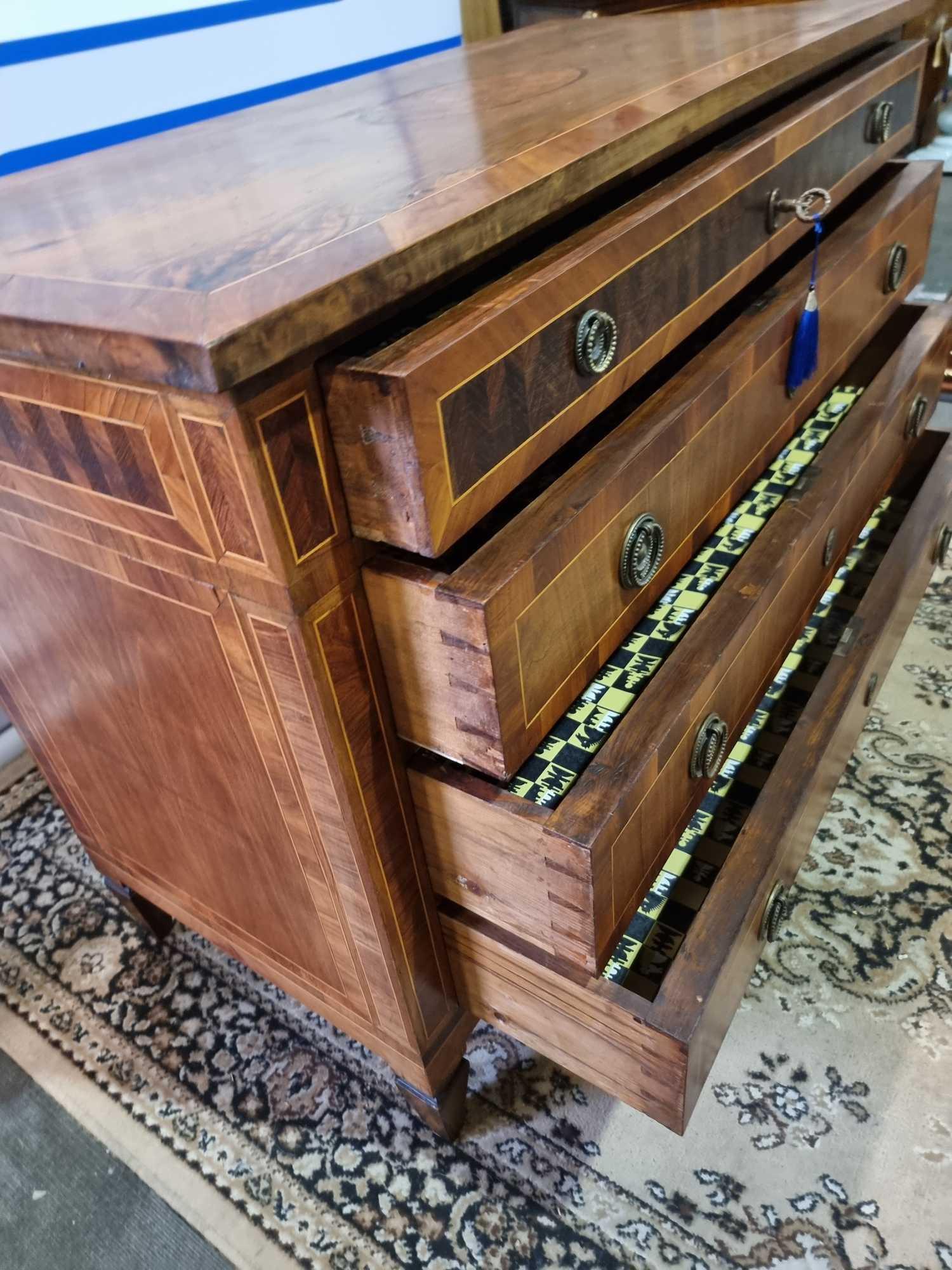 French Louis XV-XVI Transitional Period Commode Chest With Lovely Marquetry Inlay Top The Case In - Image 16 of 19