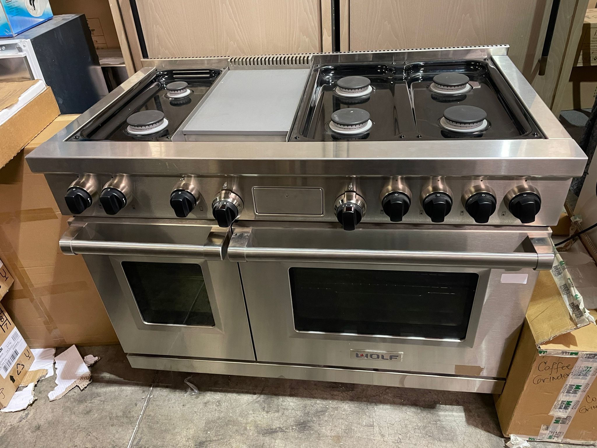 Wolf ICBDF486G Legacy Model - 48" Dual Fuel Range - 6 Burners and Infrared Griddle Wolf dual fuel