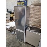Siemens KI34VA20 integrated Fridge Freezer fridge capacity 201 litres freezer capacity 67 litre