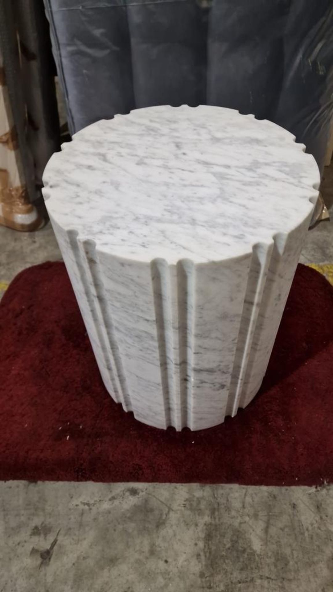 Rosetta Travertine Plinth This vein cut travertine embodies a pattern nude hues and provides an
