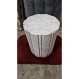 Rosetta Travertine Plinth This vein cut travertine embodies a pattern nude hues and provides an