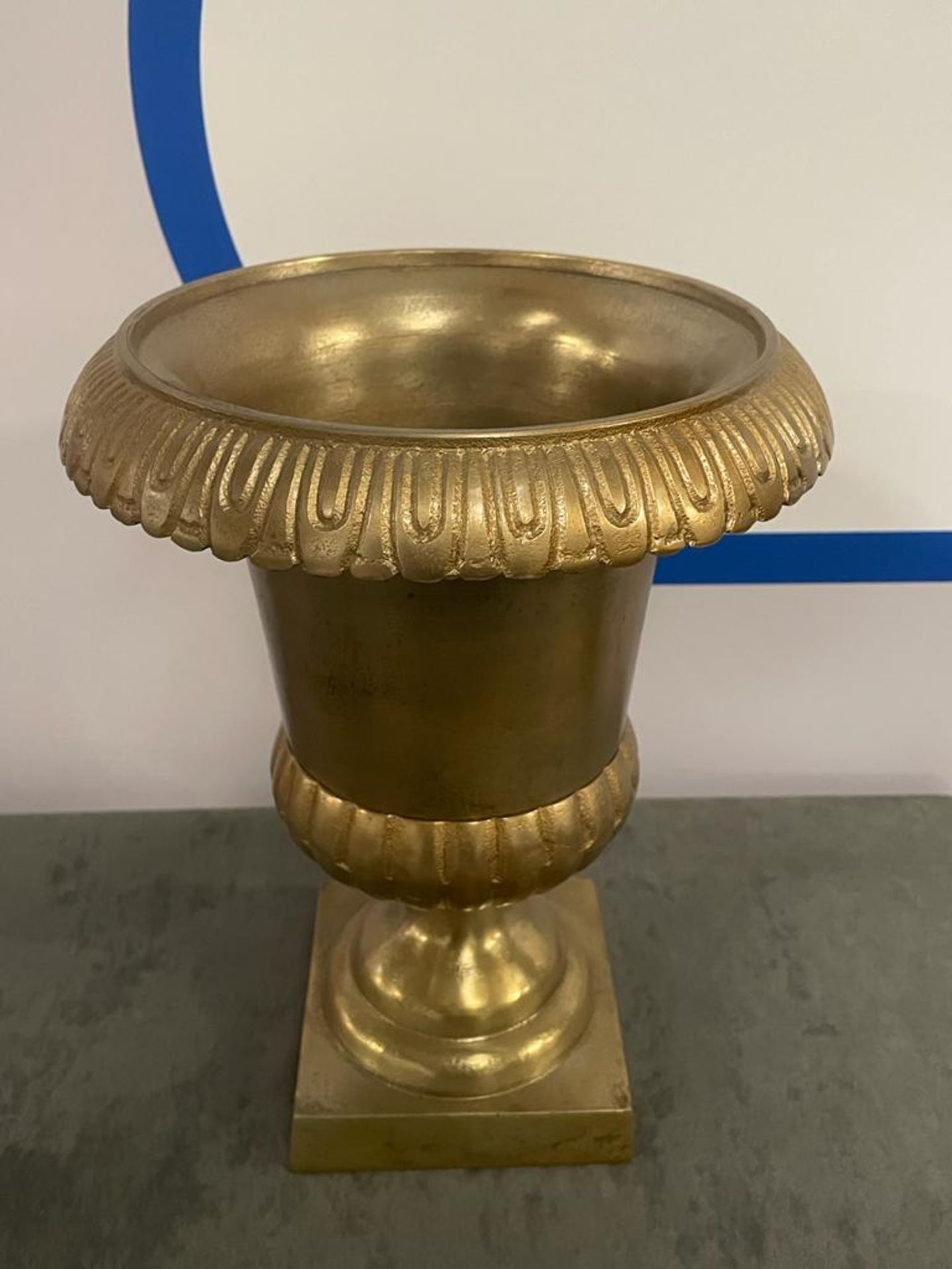 Urn Planter Centrepiece In Antique Brass Colour 29cm High ( CP1320)