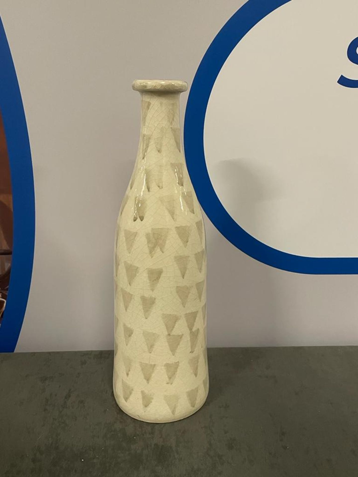 Handmade White Patterned Textured Bottle Ceramic Vase 40cn High ( CP1285)