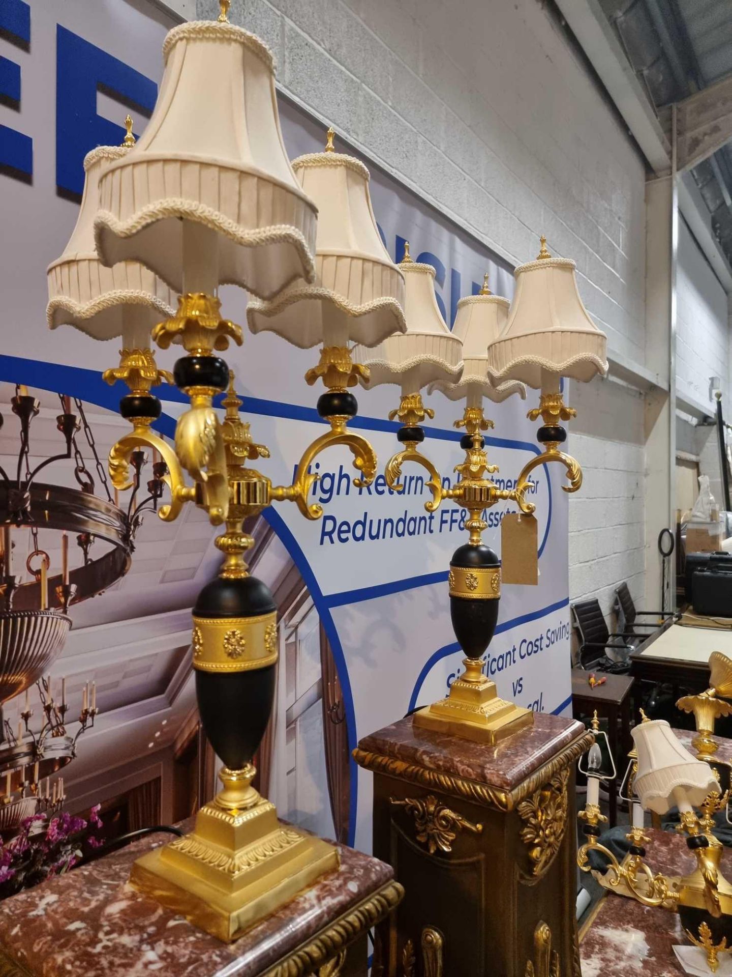 A Very Elegant Pair Of French Louis XVI Style Cobalt Blue And Ormolu Electrified Candelabra Lamps - Bild 7 aus 7