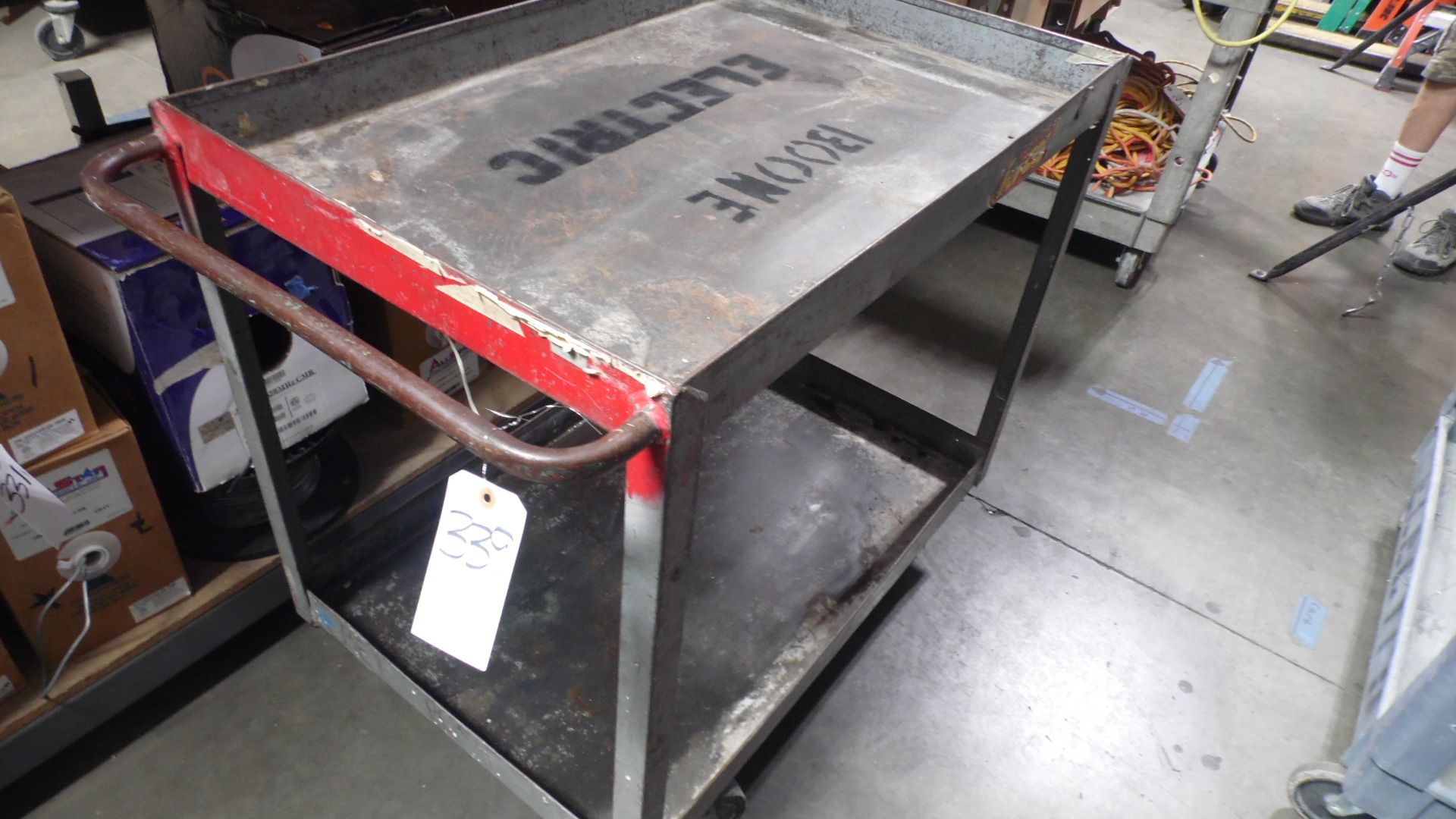 METAL ROLLING CART