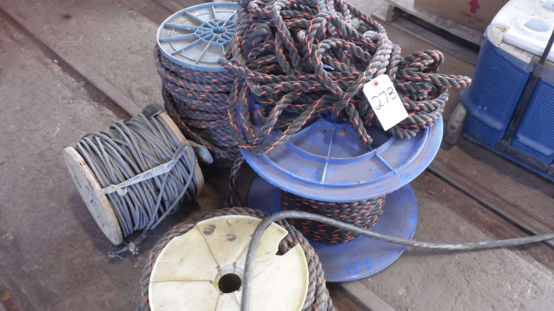 SPOOLS OF ROPE & CABLE