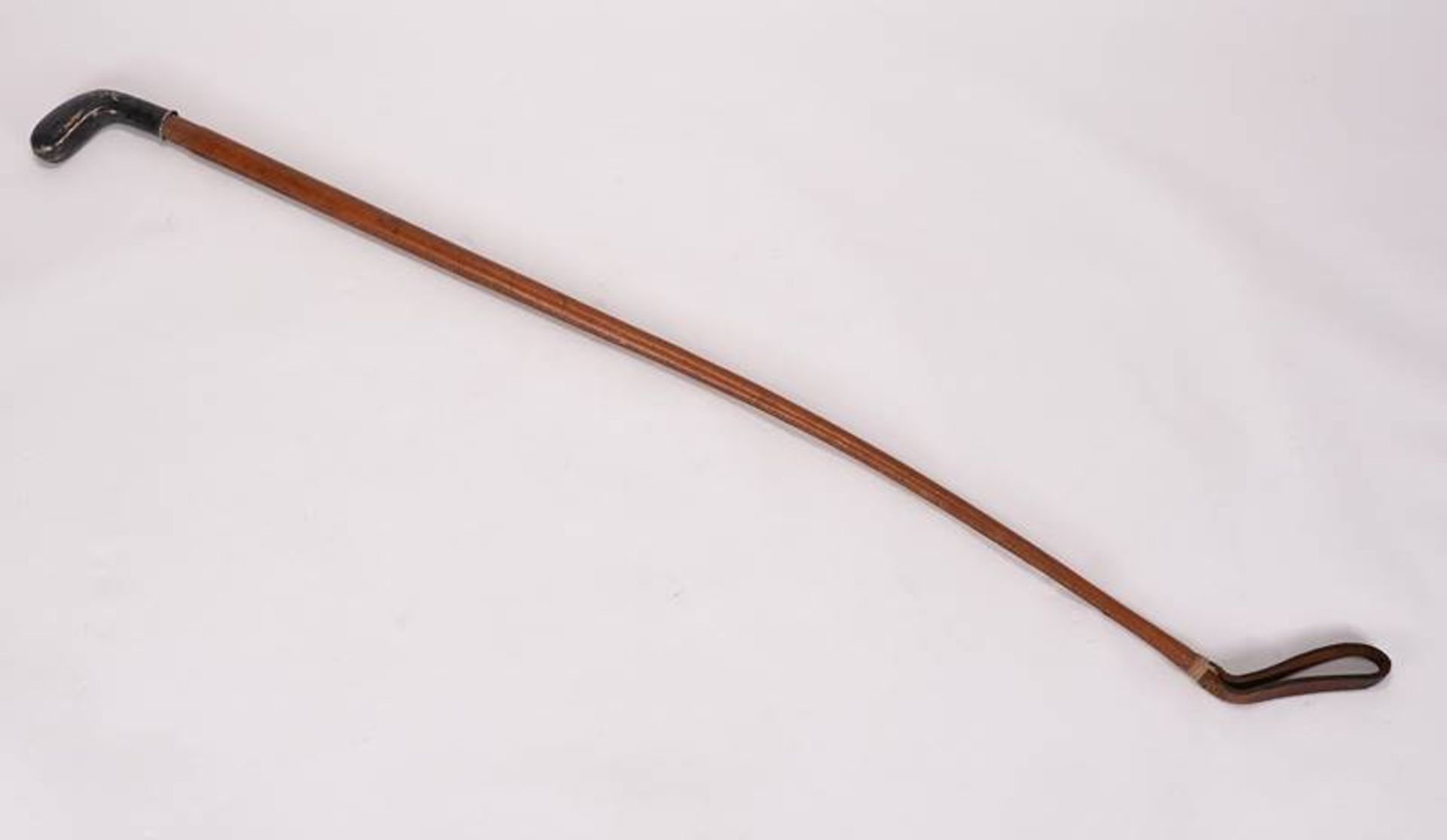 Riding crop with silver pommel - Image 2 of 3