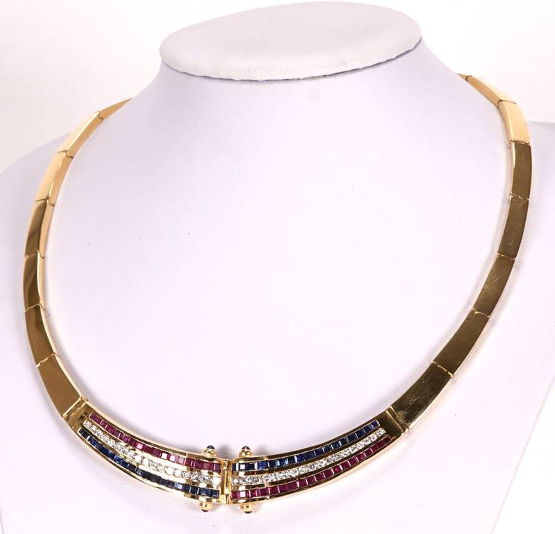 Extravagant necklace - Image 2 of 3