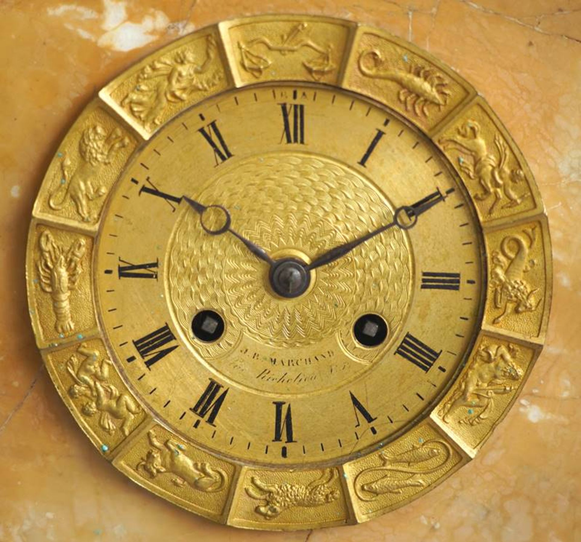 Imposing mantel clock - Image 4 of 10