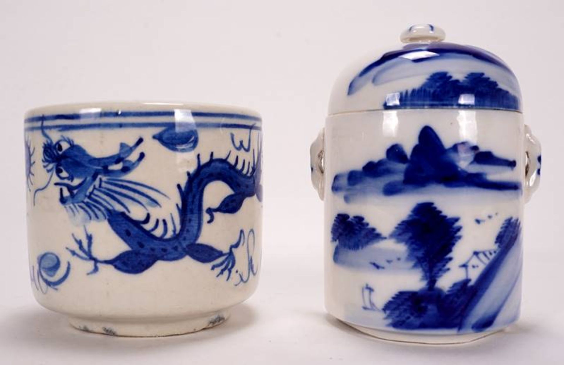 Pair of small ginger pots - Image 4 of 7