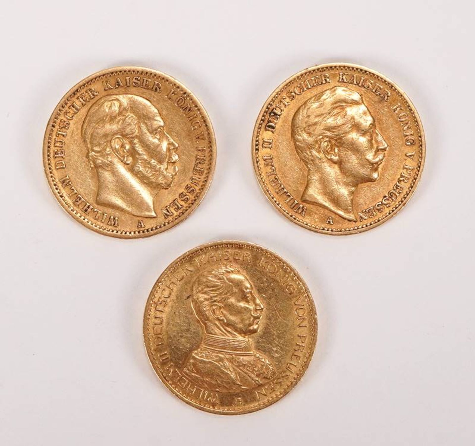Drei Goldmünzen