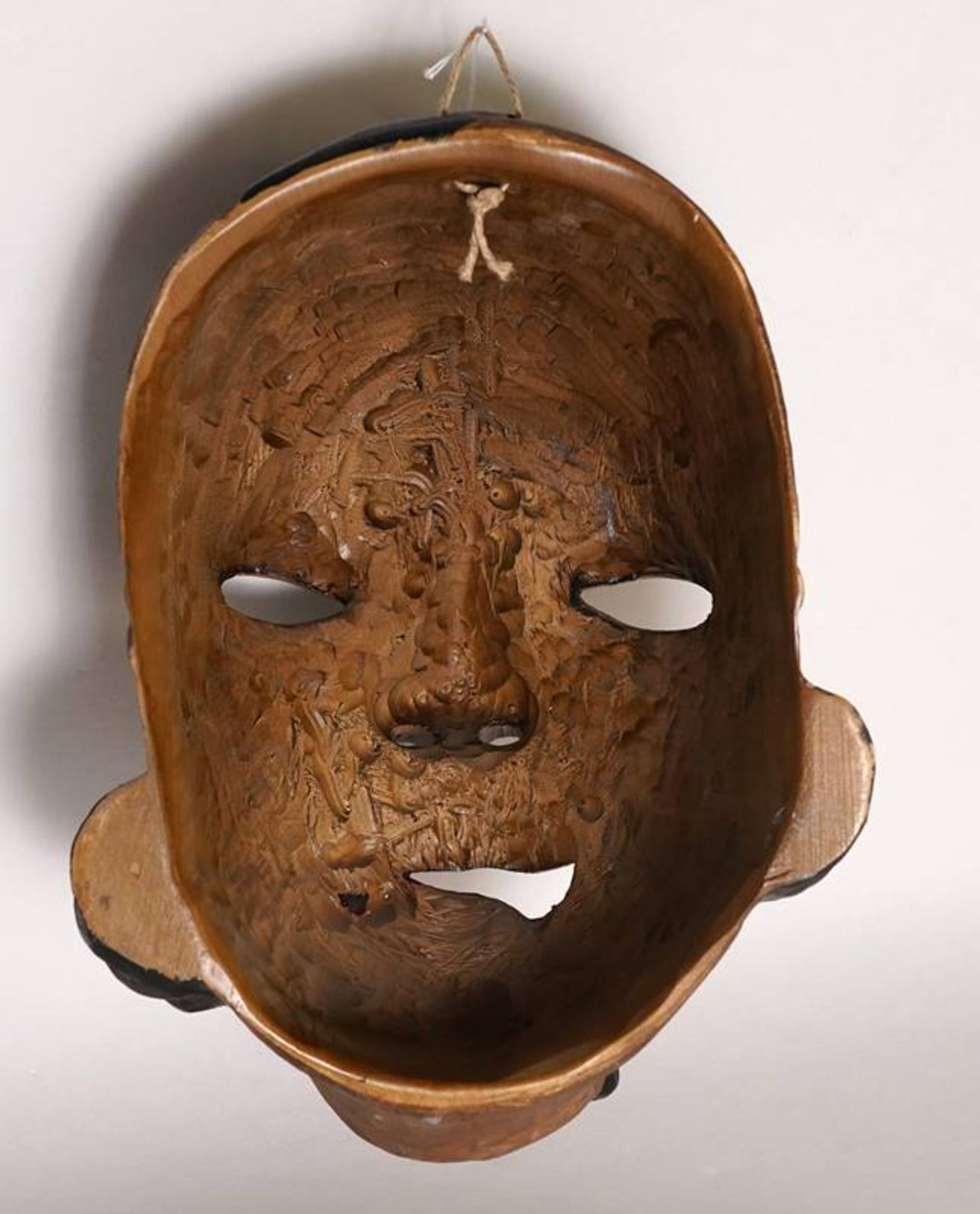 Herdermer Lalli mask - Image 2 of 2