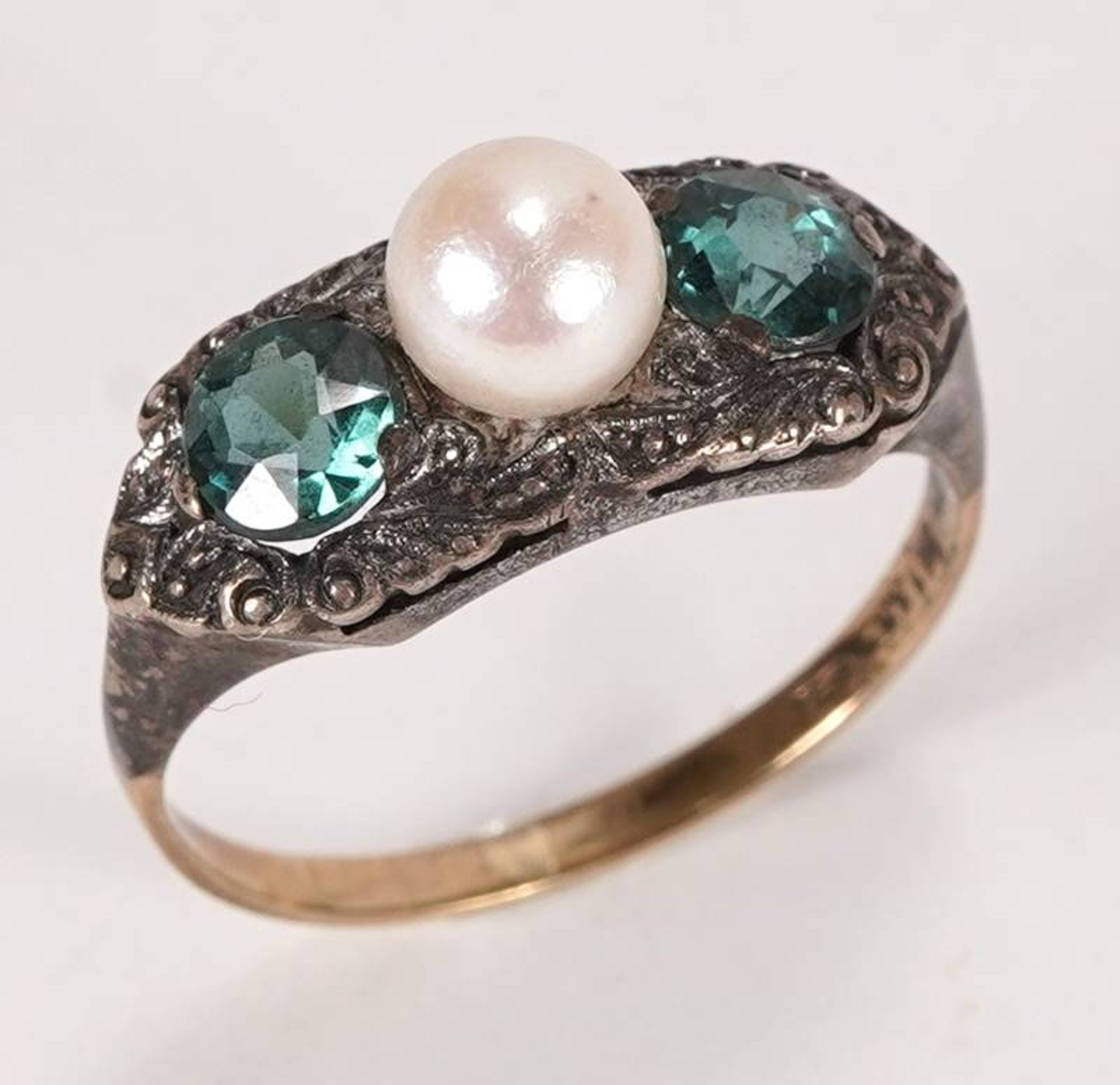 Pearl ring