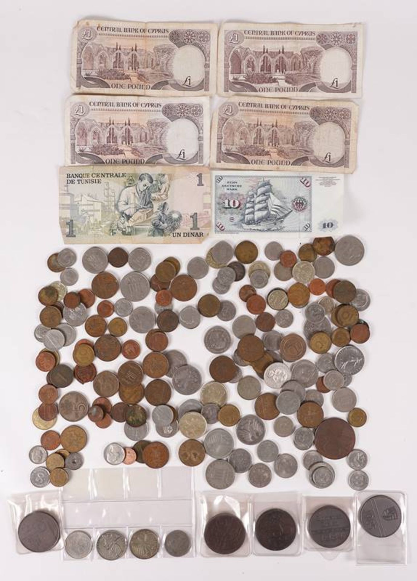 Mixed lot of coins