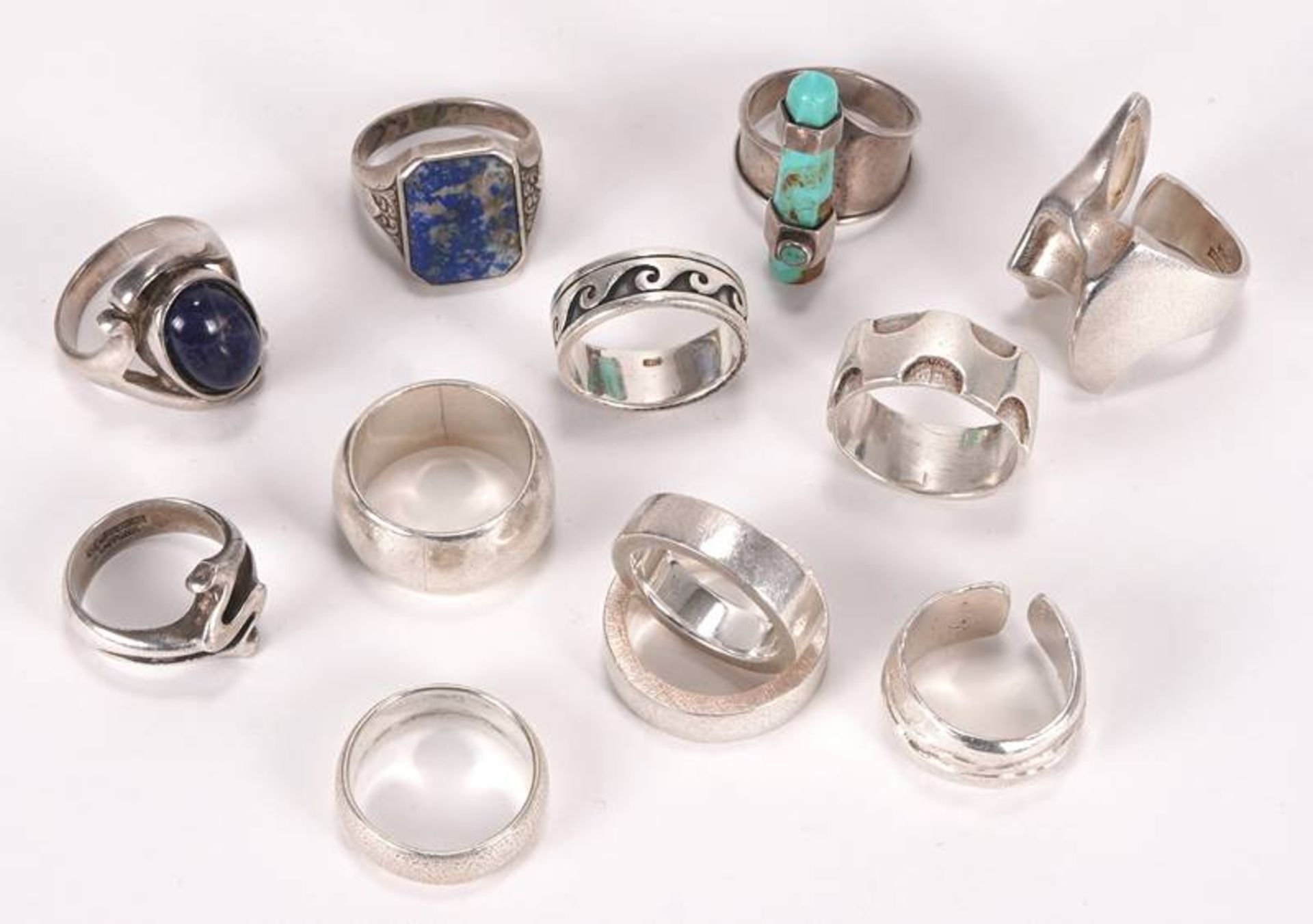 Mixed lot of silver rings