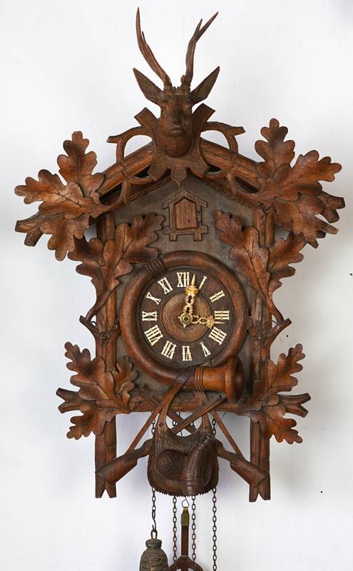 Hunting cuckoo clock