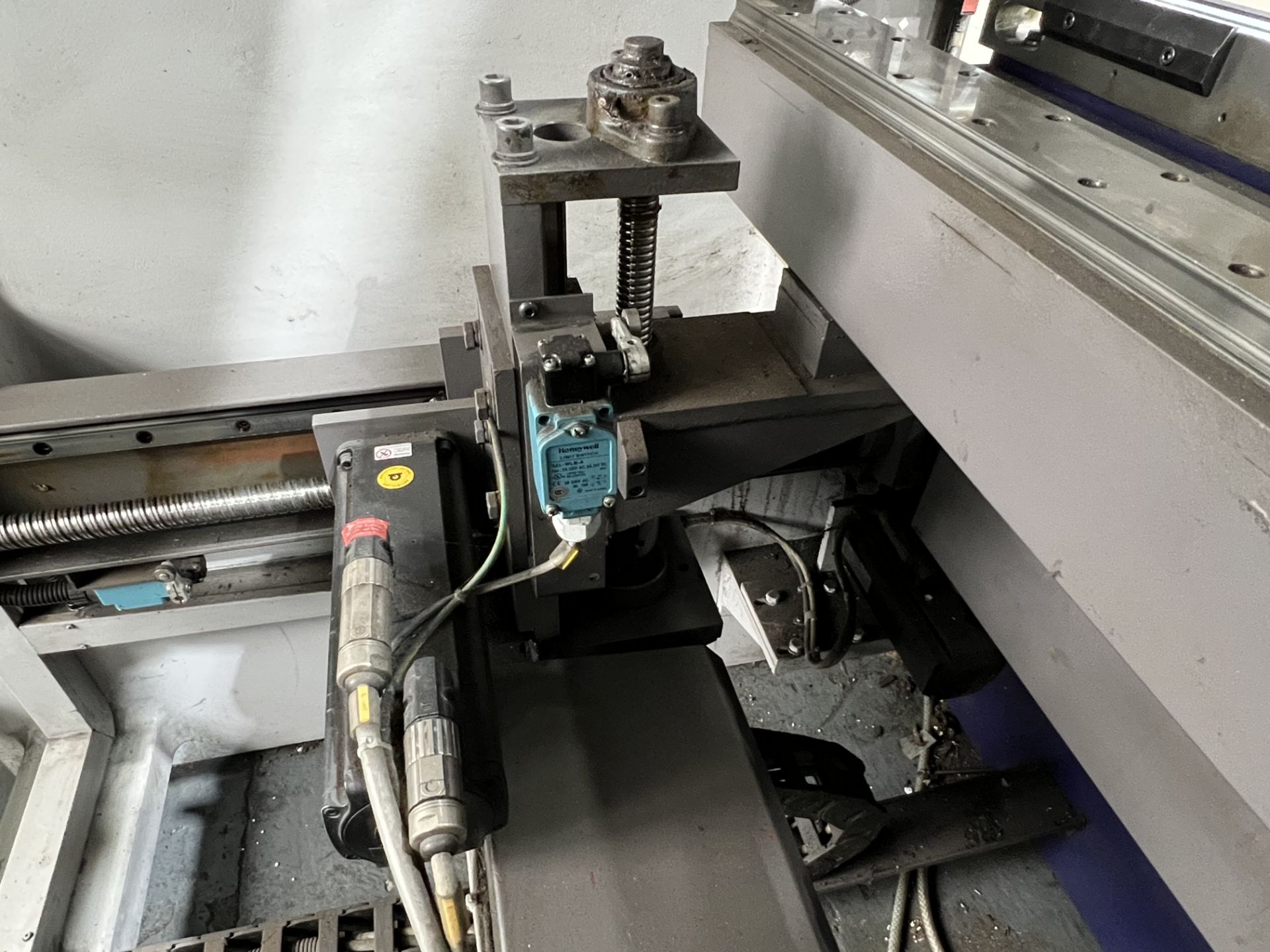 Bystronic AFM-EP2 100 CNC Down Stroking Hydraulic Press Brake Model EP31-100, Year 2010 - Image 11 of 12