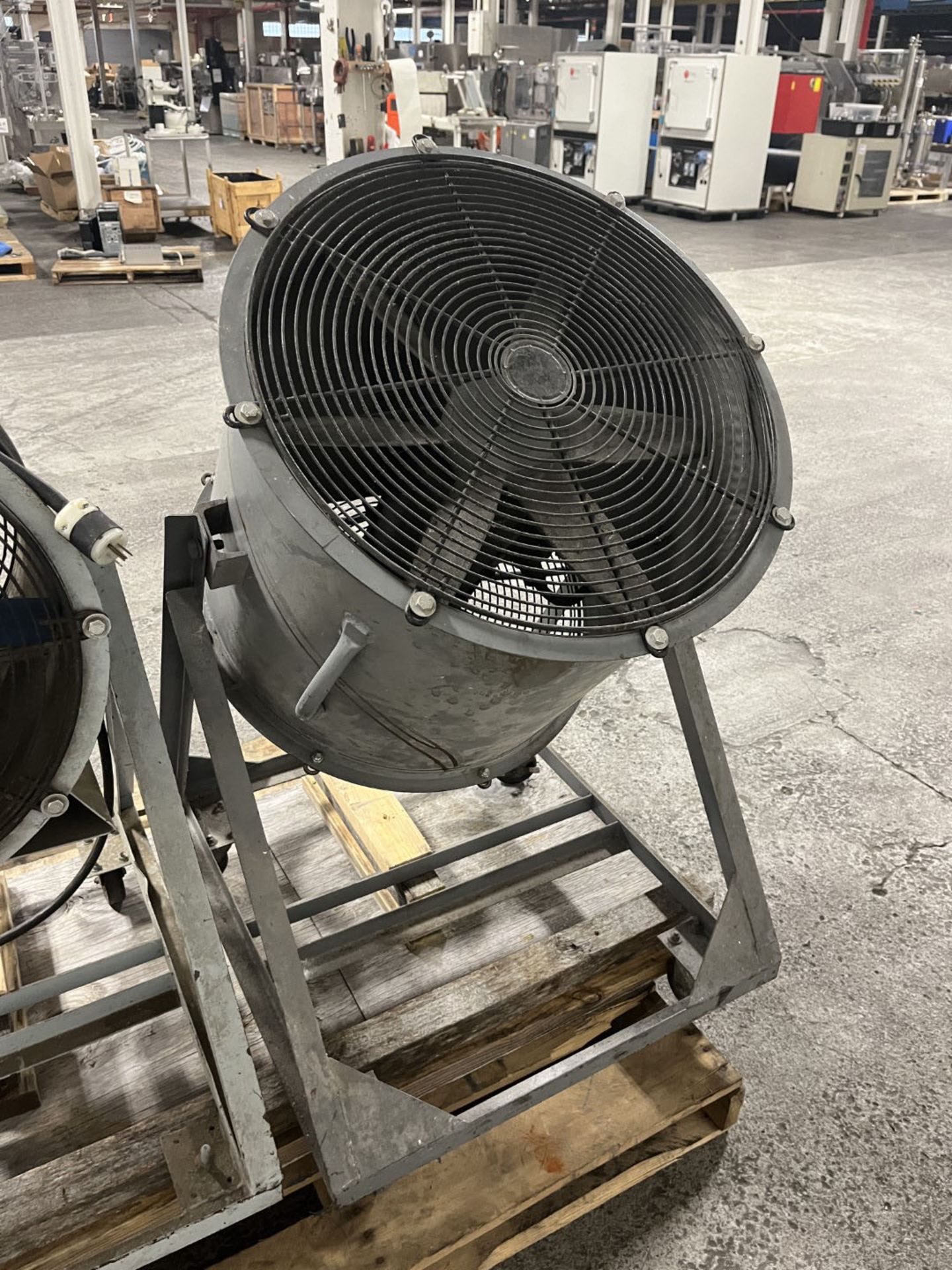 Lot of three industrial fans - Image 8 of 9