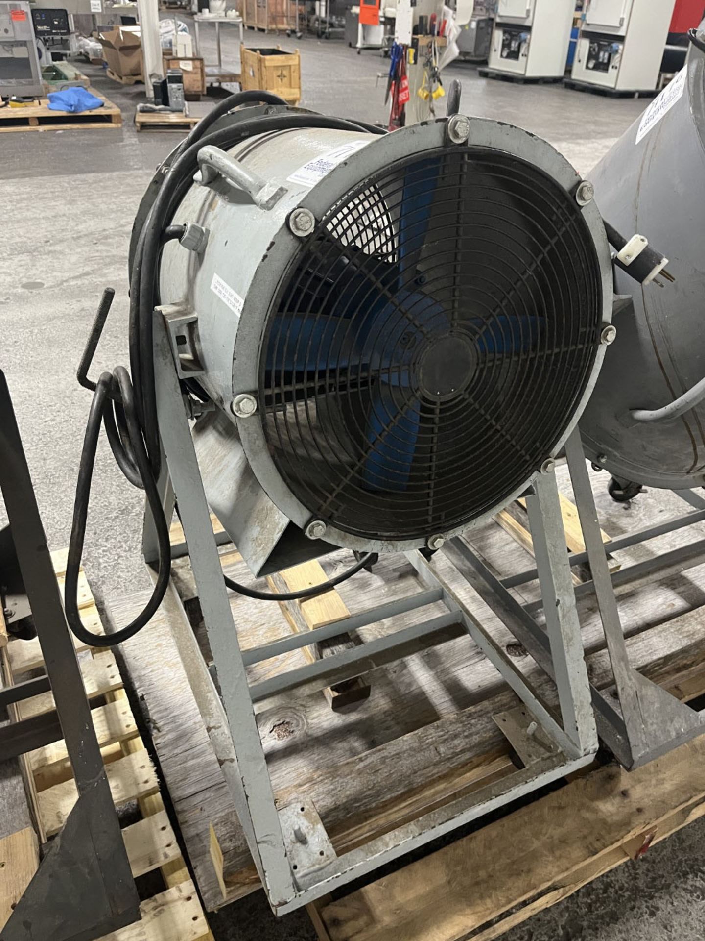 Lot of three industrial fans - Image 6 of 9