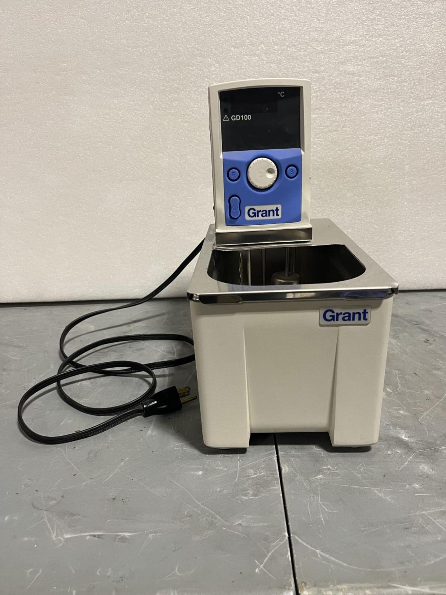 Grant Instruments Heated Water Bath, Model GD100L