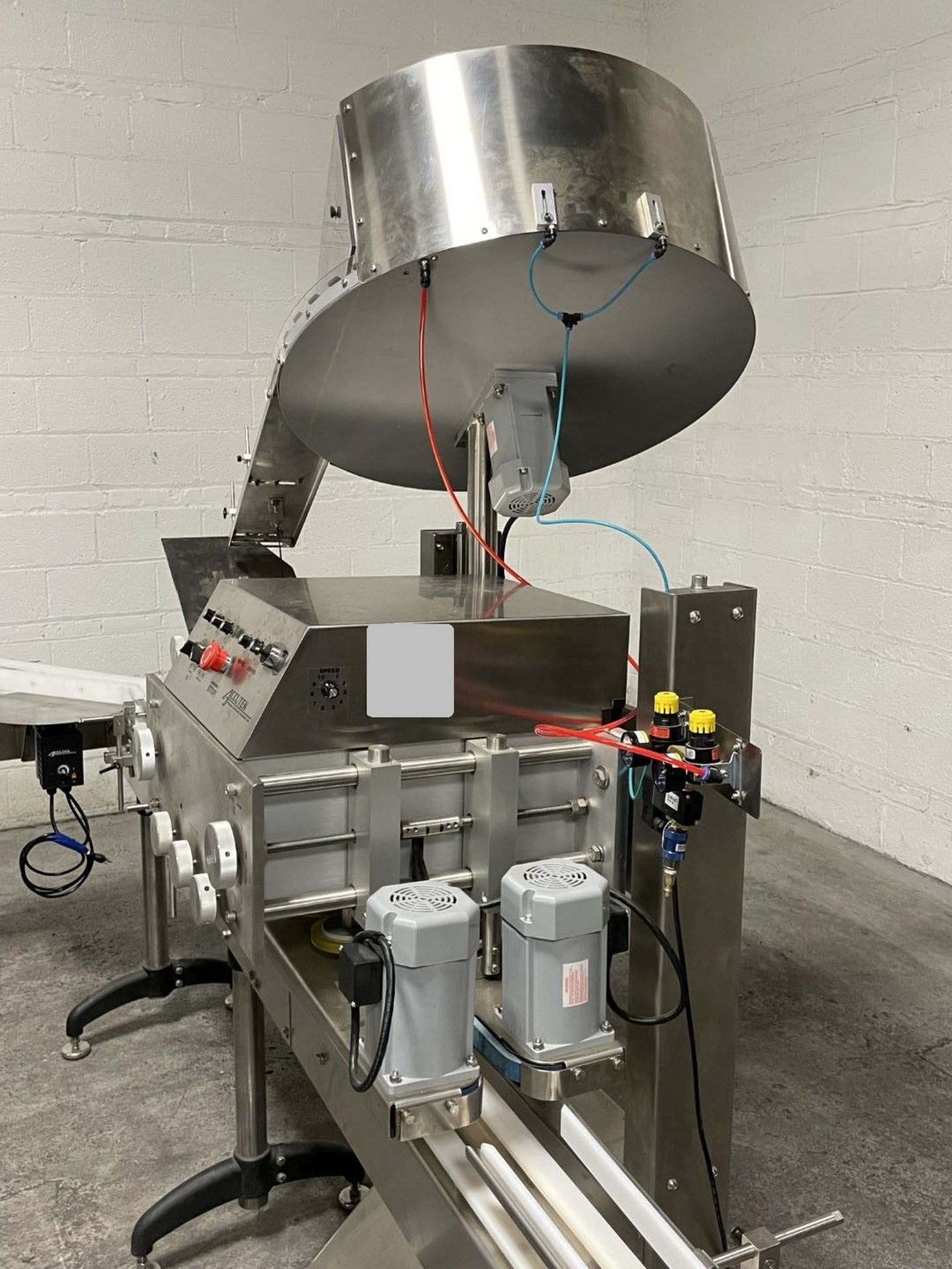 Accutek bottle liquid filling line - Built in 2019 - Image 37 of 85