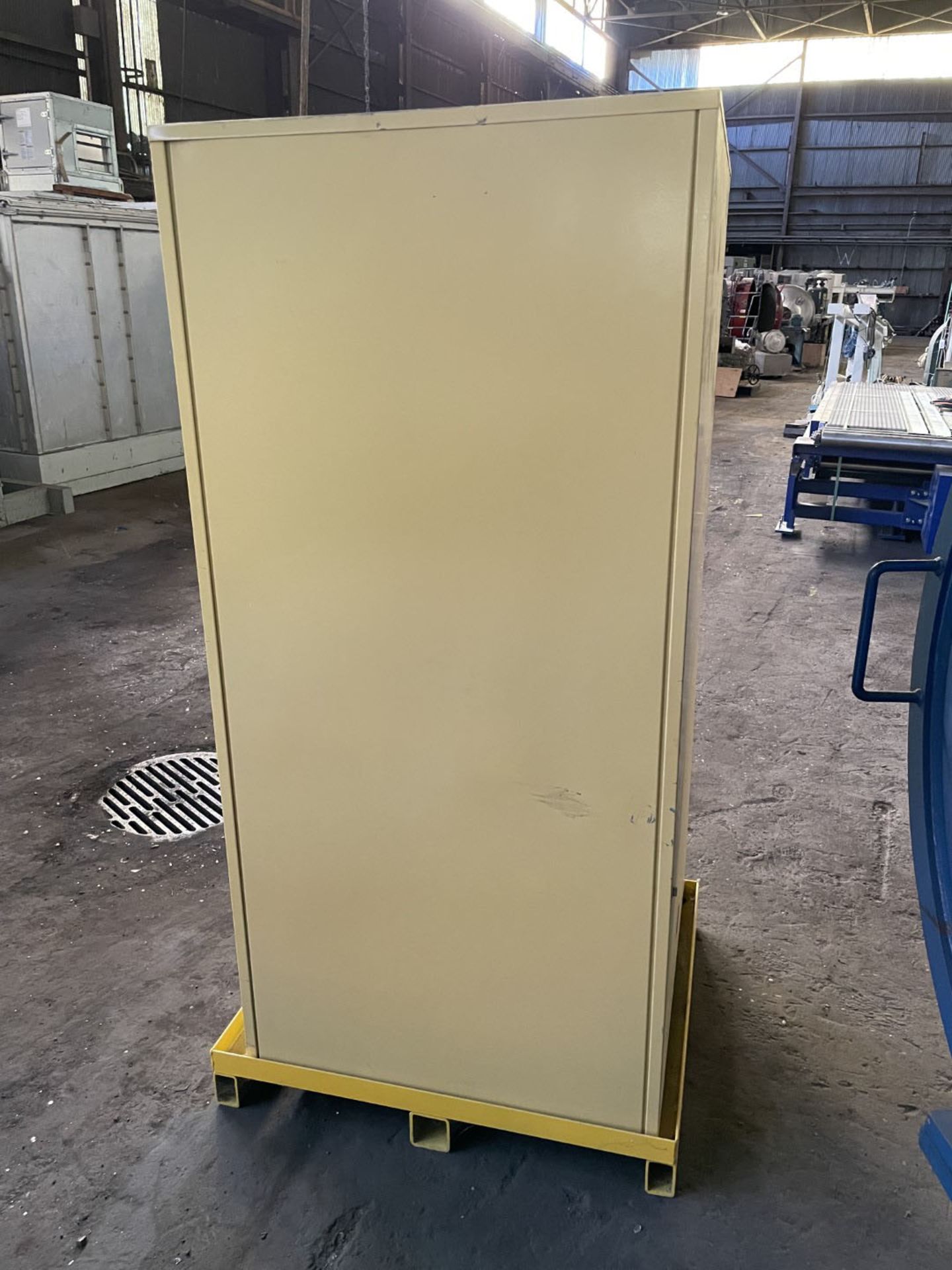 Securall Flammable Safety Cabinet - Image 3 of 3