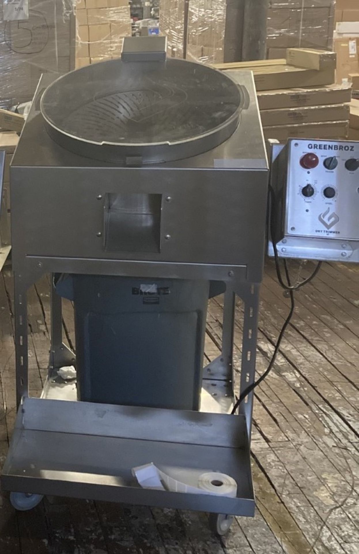 GreenBroz Model M Automatic Dry Bud Trimming Machine