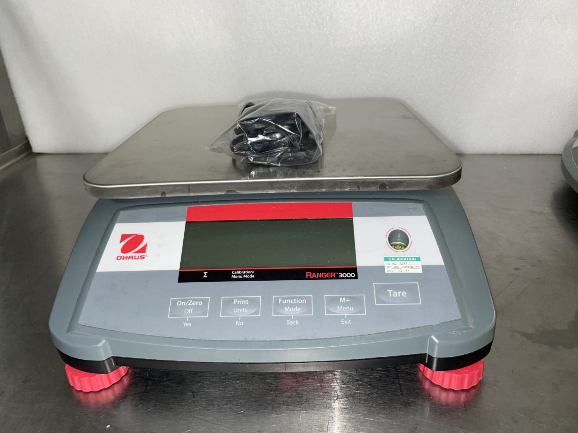 Ohaus Compact Bench Scale, Model R31P3