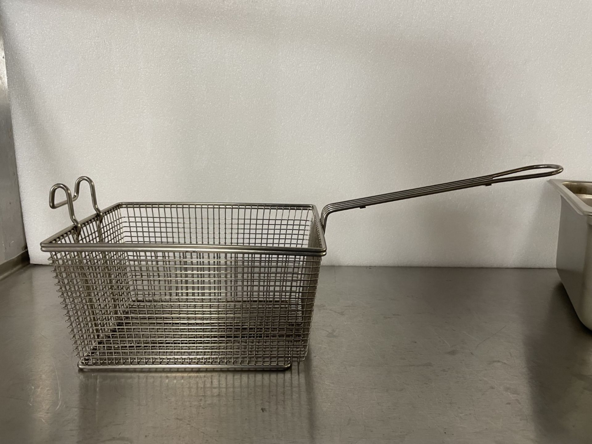 Stainless Steel Wash Pan, with Basket - Image 2 of 3