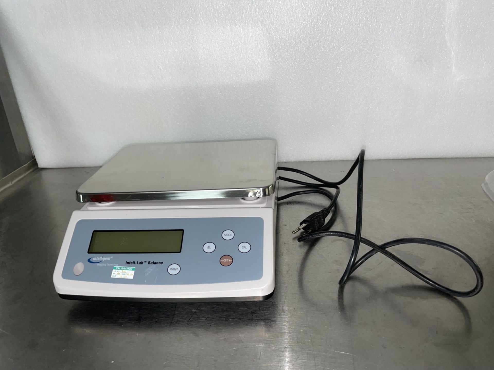 Intelligent Weighing Technology Intelli-Lab Balance, Model PC-3001